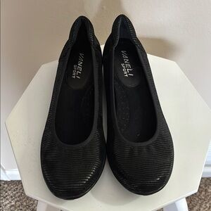 Vaneli Sport Shoes New W/out Tags